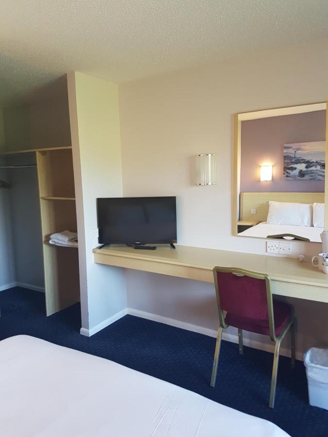 Redwings Lodge Dunstable Bagian luar foto
