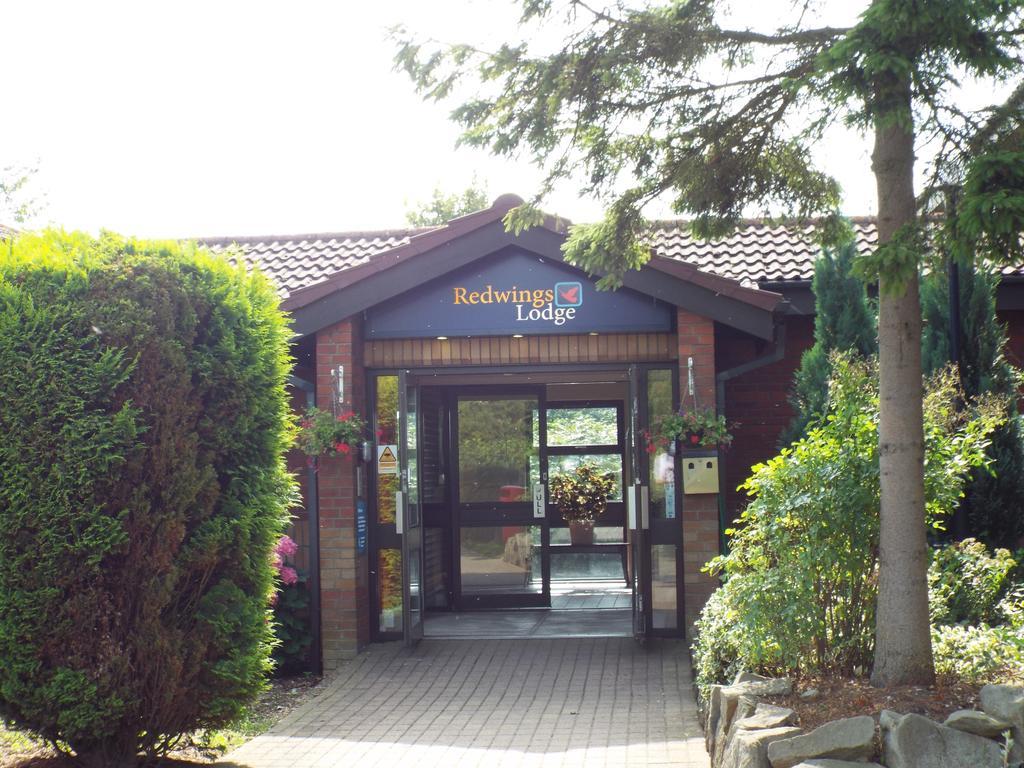 Redwings Lodge Dunstable Bagian luar foto