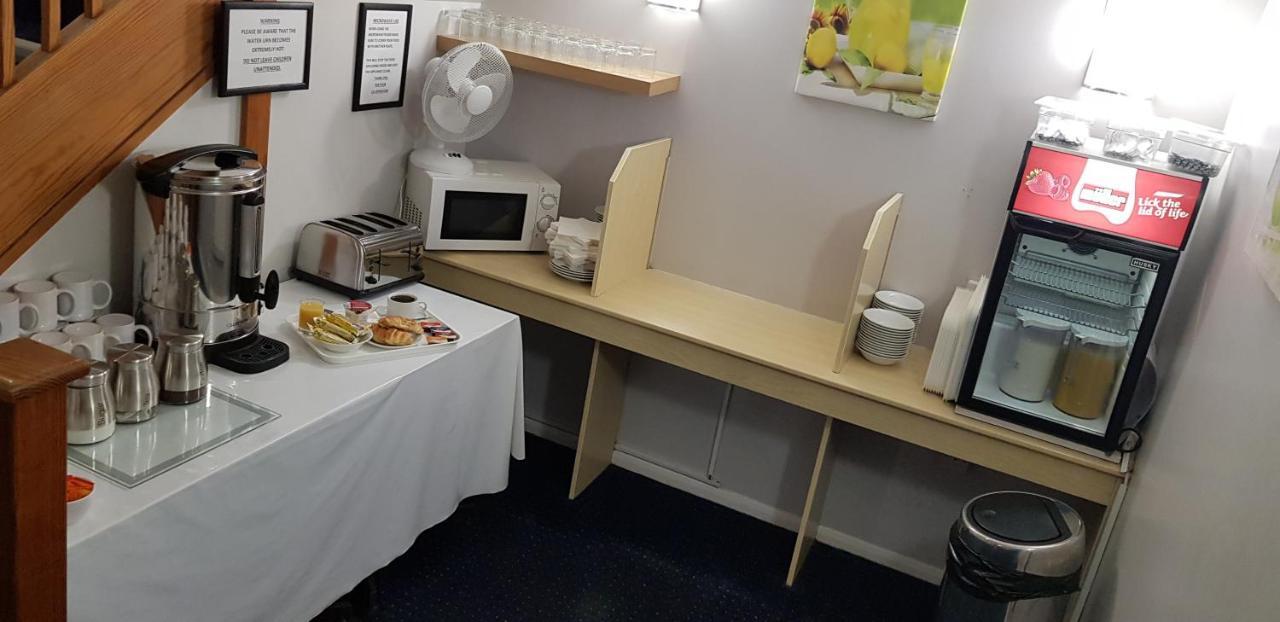 Redwings Lodge Dunstable Bagian luar foto